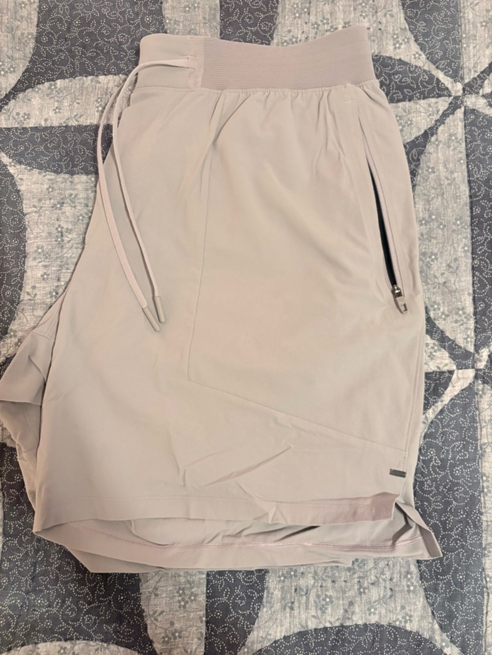 lululemon athletica Men's LTT LL 7 in inseam